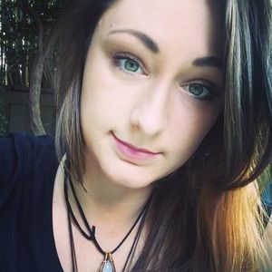 Meet your Posher, Kellie